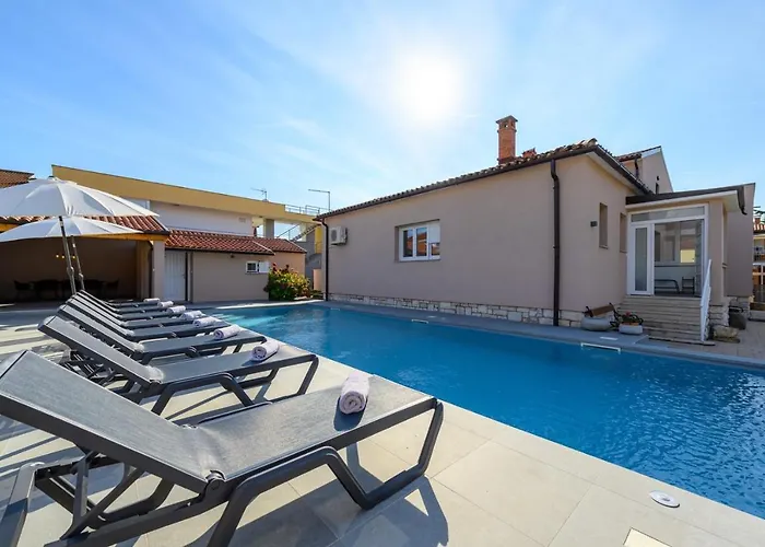 Villa Jolanda *