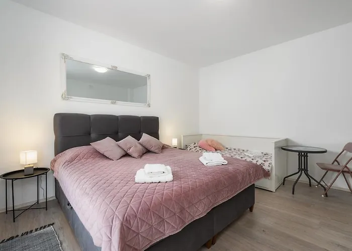Jolanda Vila Umag